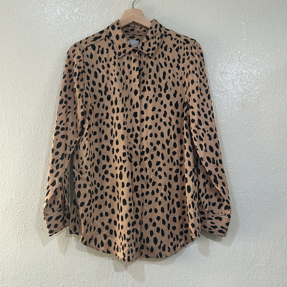 CHICOS WOMENS BUTTON DOWN BLOUSE LEOPARD PRINT LIGHTWEIGHT SZ 1(8/10)
